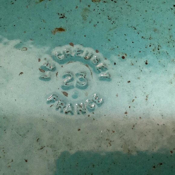 LE CREUSET Skillet Enameled Cast Iron 9" #23 Turquoise Blue France Dbl Spout - Picture 4 of 7